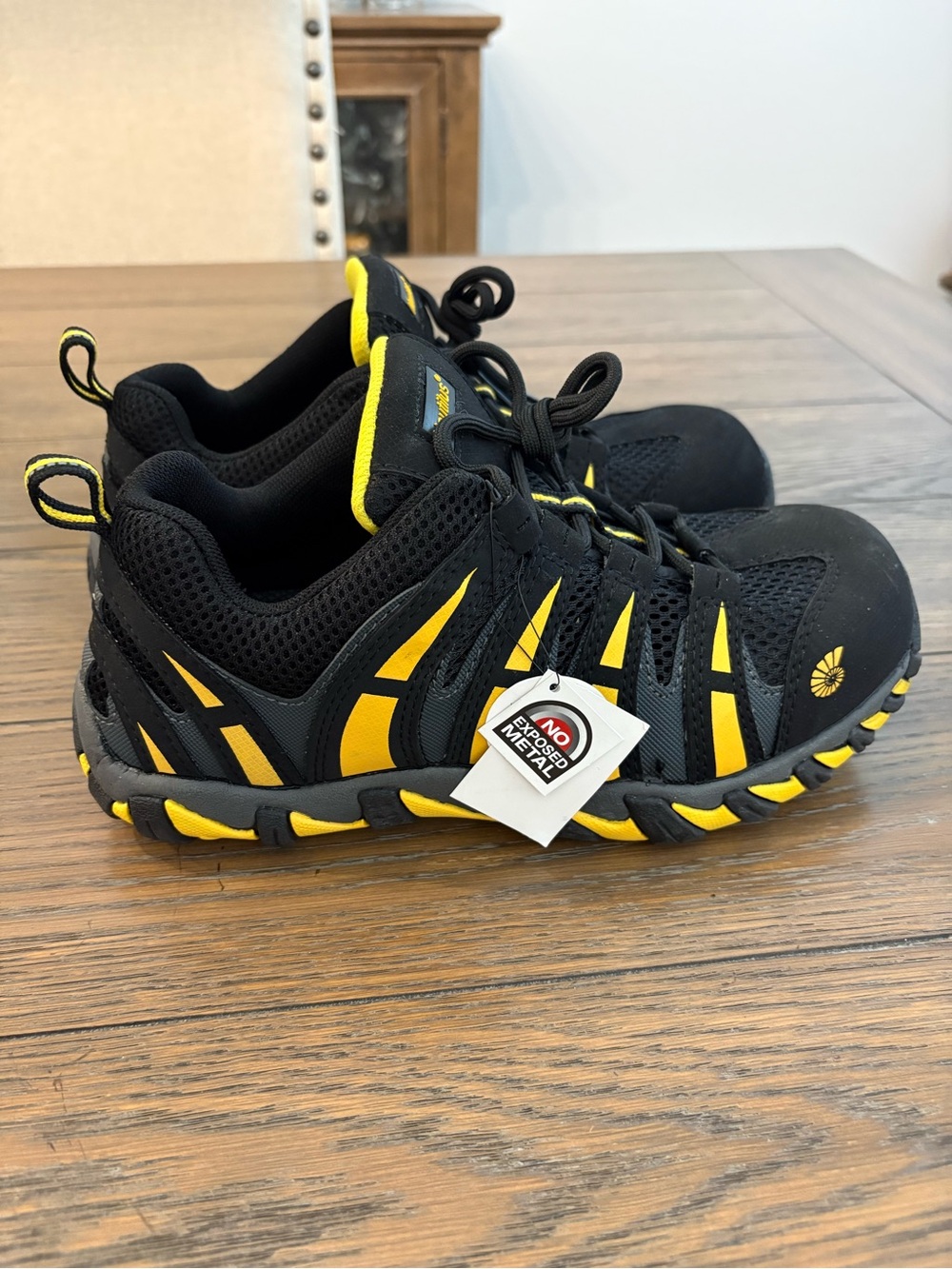Nautilus Safety Toe N1925 Black and Yellow Men's Athletic Shoes Size 8 NWT
